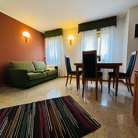 Residence Pizzo Scalino 키에사인발마렌코 외부 사진