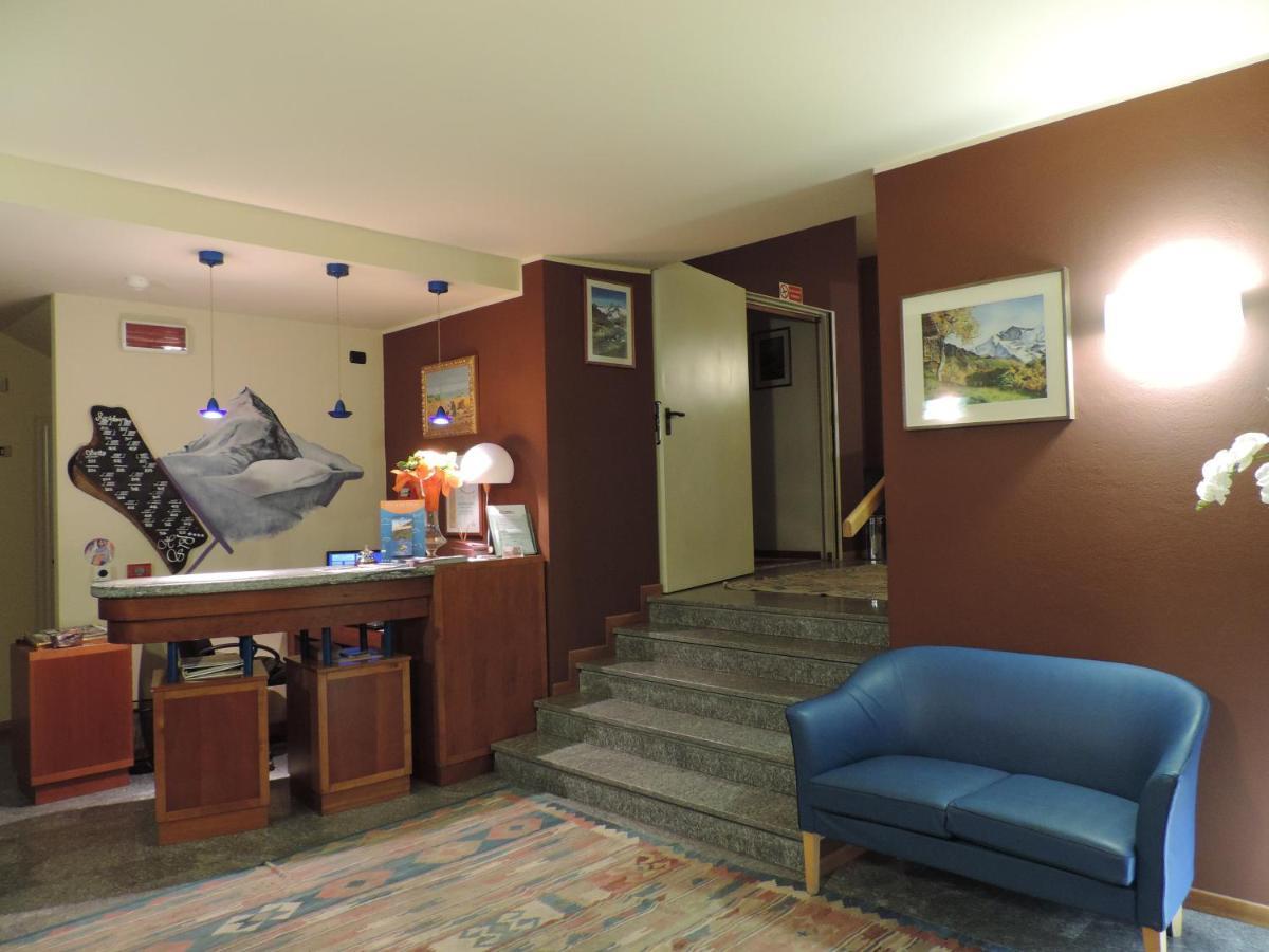 Residence Pizzo Scalino 키에사인발마렌코 외부 사진