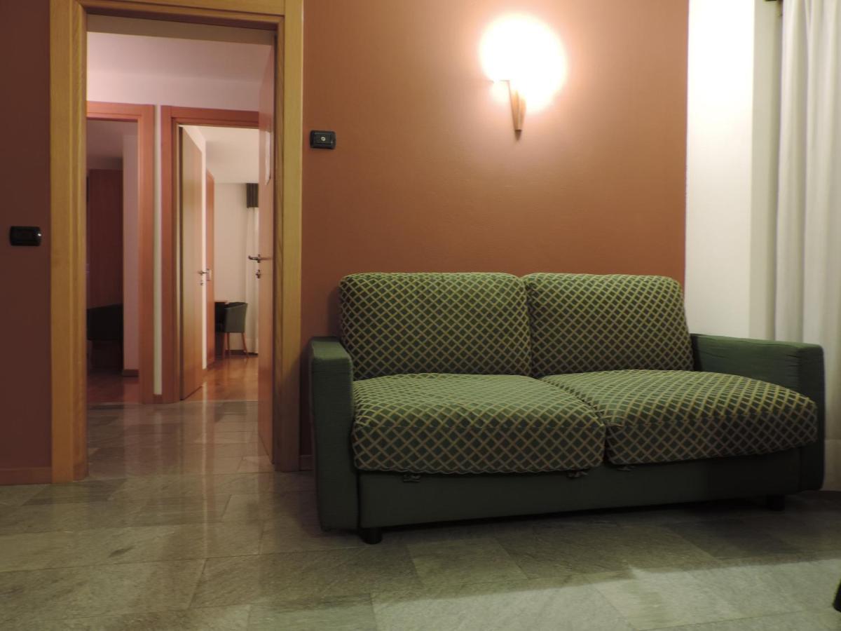 Residence Pizzo Scalino 키에사인발마렌코 외부 사진
