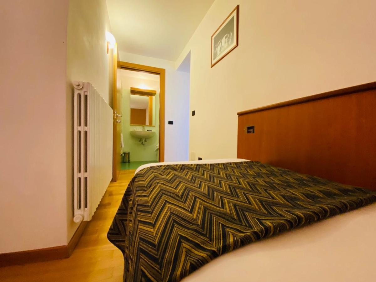 Residence Pizzo Scalino 키에사인발마렌코 외부 사진