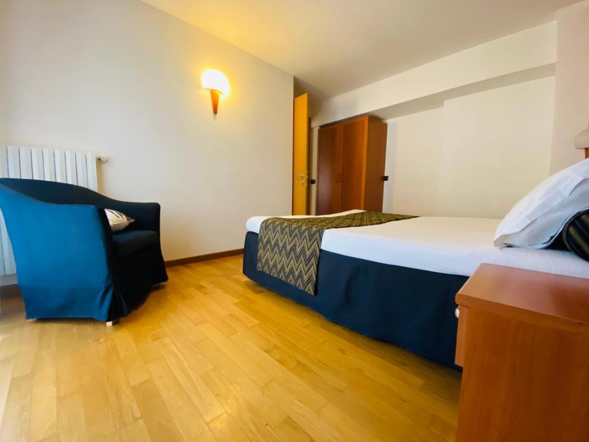 Residence Pizzo Scalino 키에사인발마렌코 외부 사진