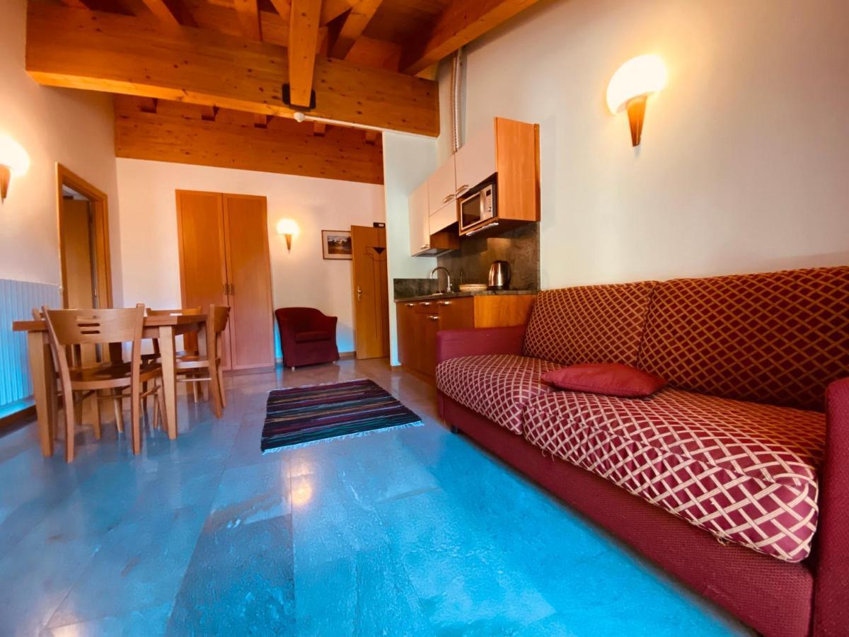 Residence Pizzo Scalino 키에사인발마렌코 외부 사진