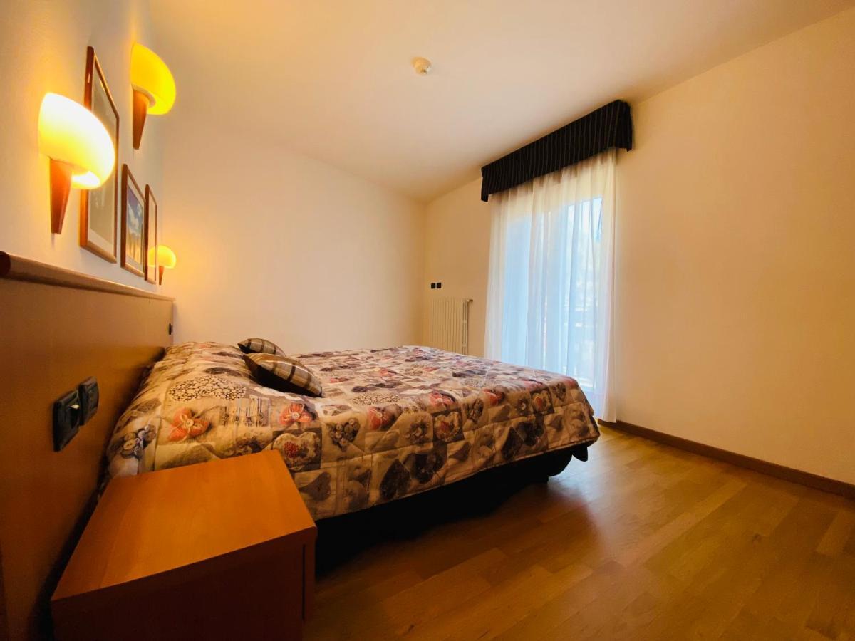 Residence Pizzo Scalino 키에사인발마렌코 외부 사진