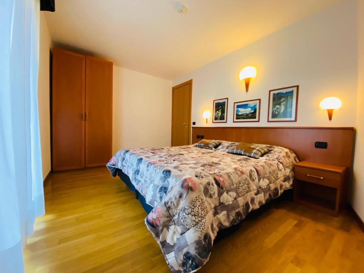 Residence Pizzo Scalino 키에사인발마렌코 외부 사진