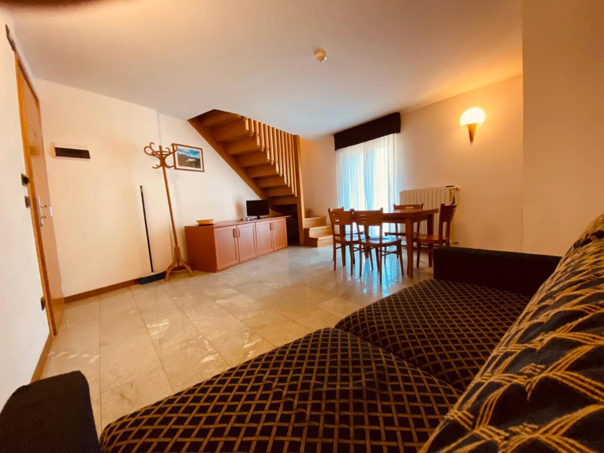 Residence Pizzo Scalino 키에사인발마렌코 외부 사진