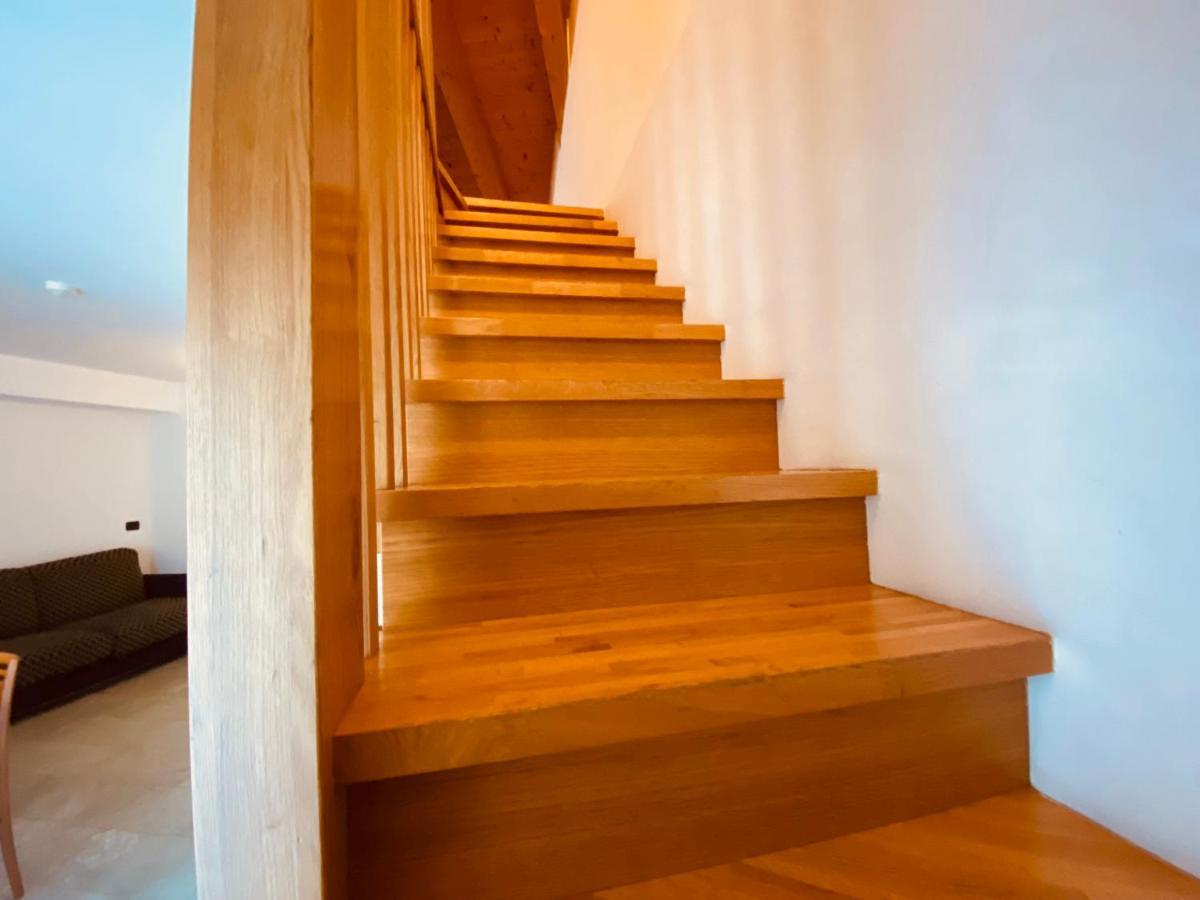 Residence Pizzo Scalino 키에사인발마렌코 외부 사진