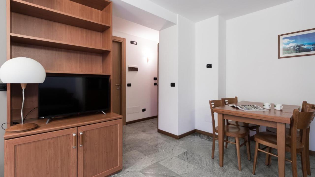 Residence Pizzo Scalino 키에사인발마렌코 외부 사진